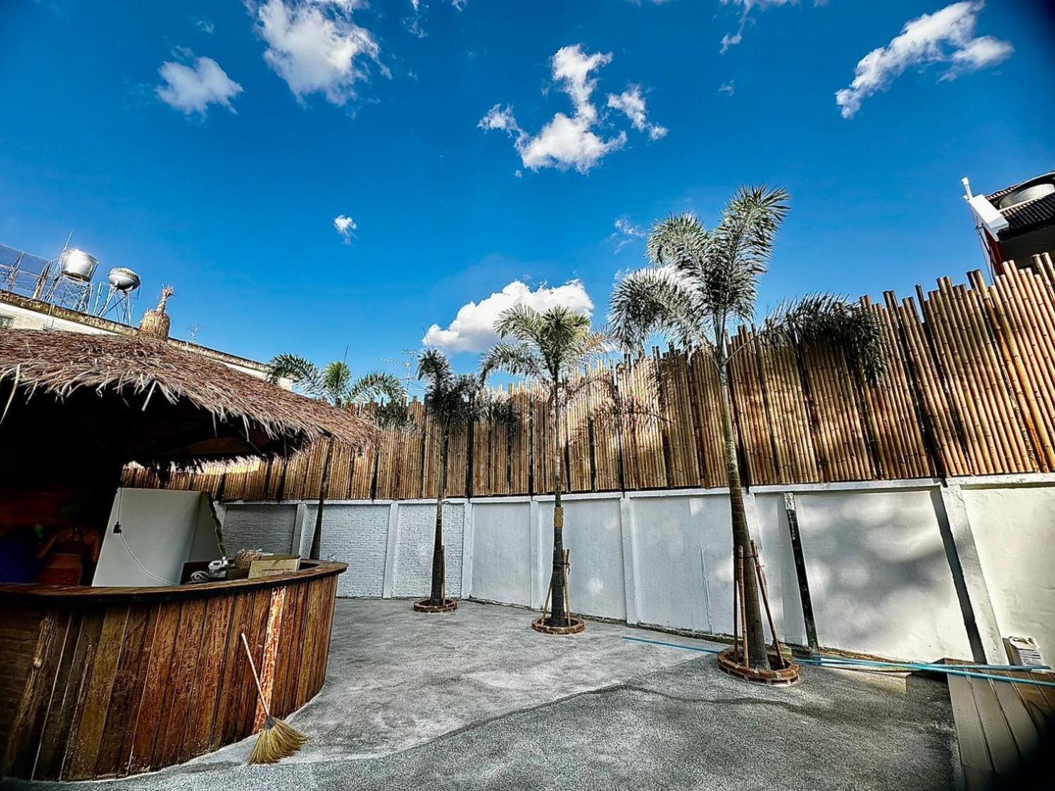 Albergue Revolution Chiang Mai - Old Town Exterior foto
